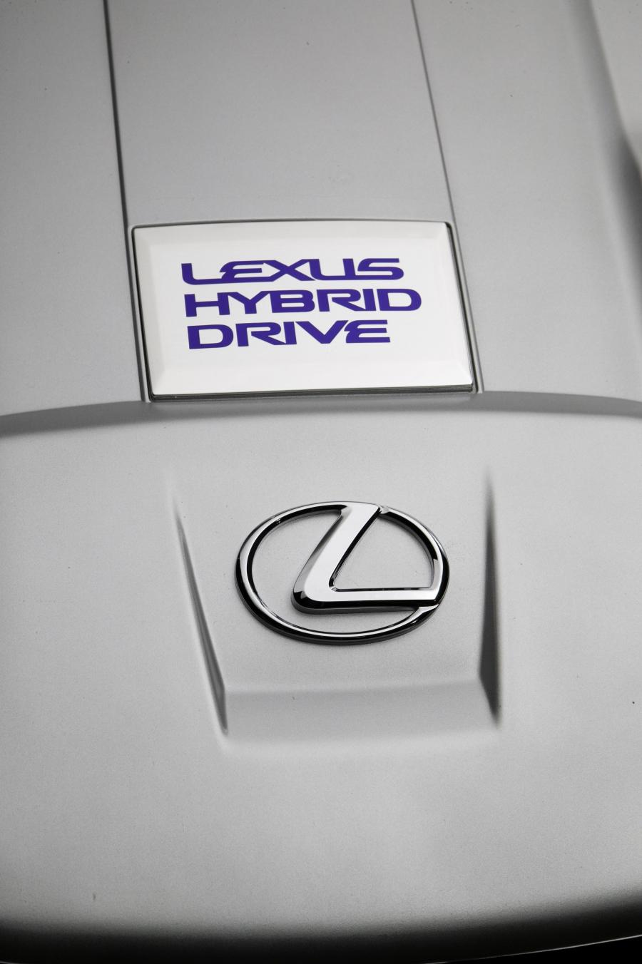  Lexus LS600h L 2008 года  (фото 20 из 34)